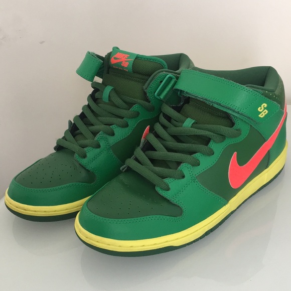nike dunk mid pro sb watermelon